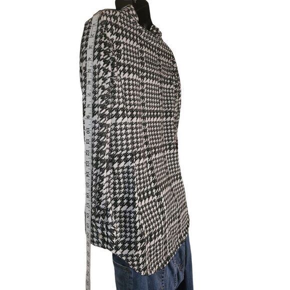 French Laundry Hooded Button Down Shirt Sz M Geometric Black And White - Picture 5 of 6